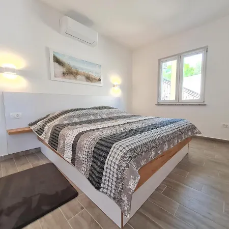 Appartement Belle Oasis à Novi Vinodolski Extérieur photo