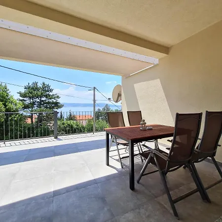 Appartement Belle Oasis à Novi Vinodolski Extérieur photo