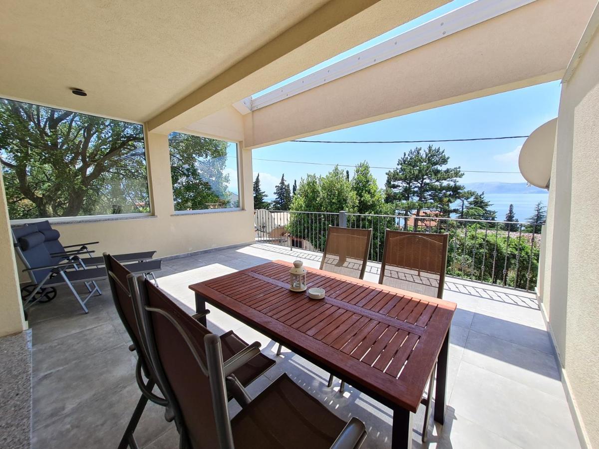Belle Oasis Apartmán Novi Vinodolski
